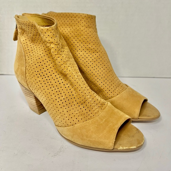 Franco Sarto Leather Peep Toe Booties Size 6 - Picture 2 of 12